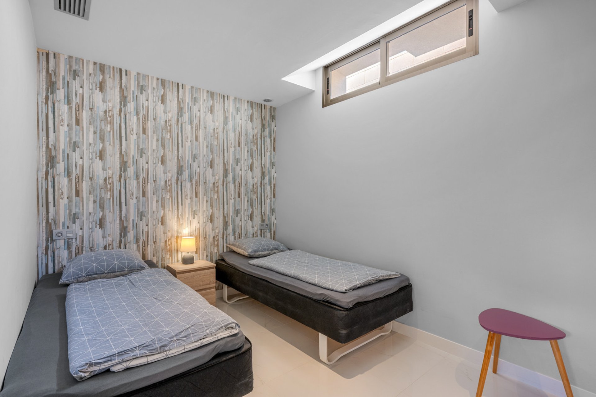 Resale - Villa -
Villamartin - Costa Blanca