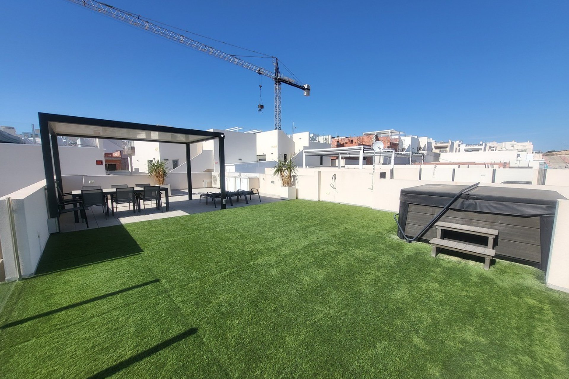 Resale - Villa -
Villamartin - Costa Blanca