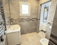 Resale - Villa -
Villamartin - Costa Blanca