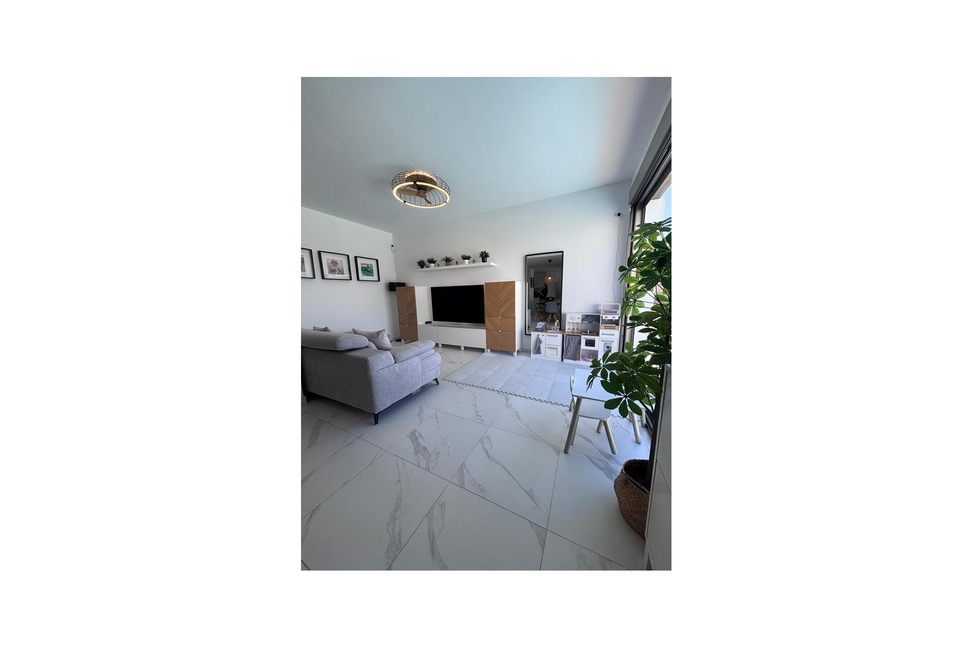 Resale - Villa -
Villamartin - Costa Blanca