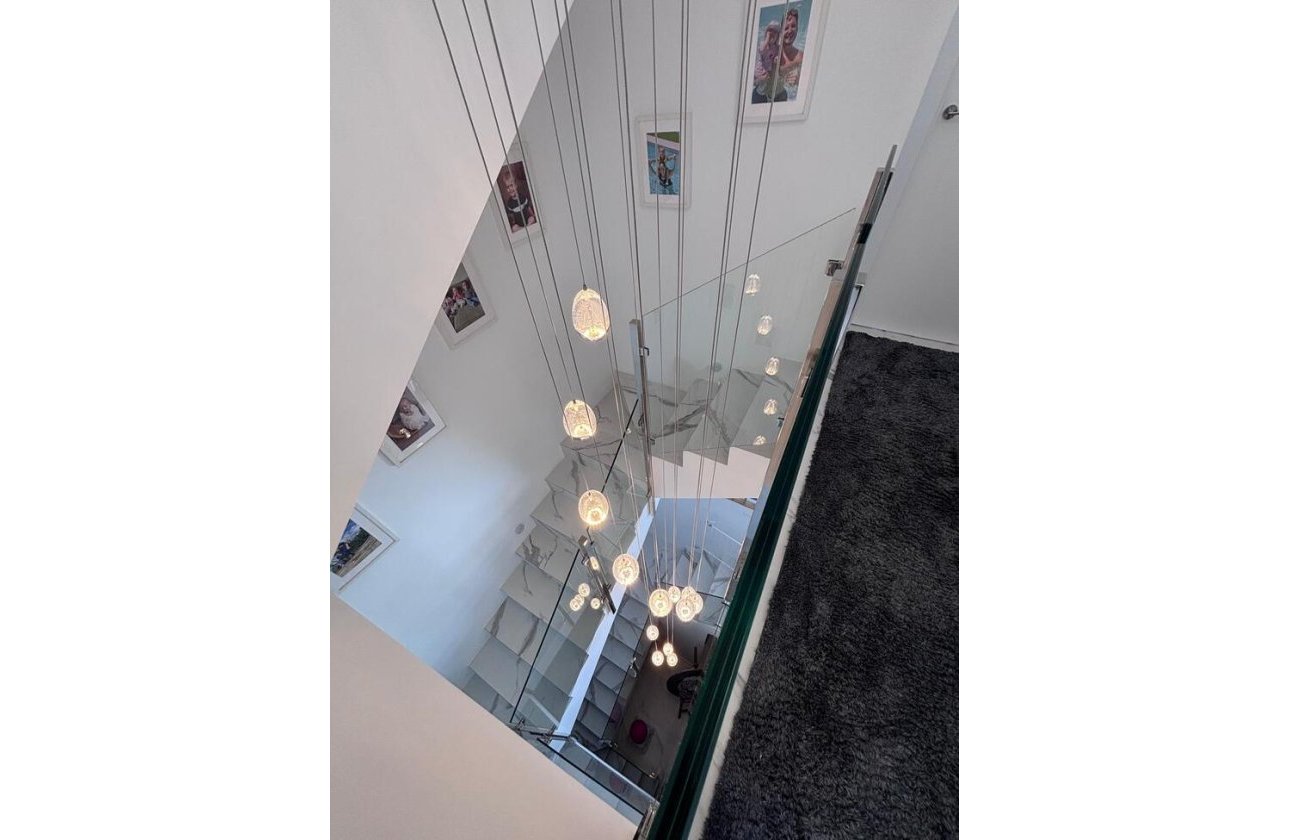 Resale - Villa -
Villamartin - Costa Blanca