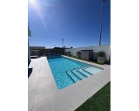 Resale - Villa -
Villamartin - Costa Blanca