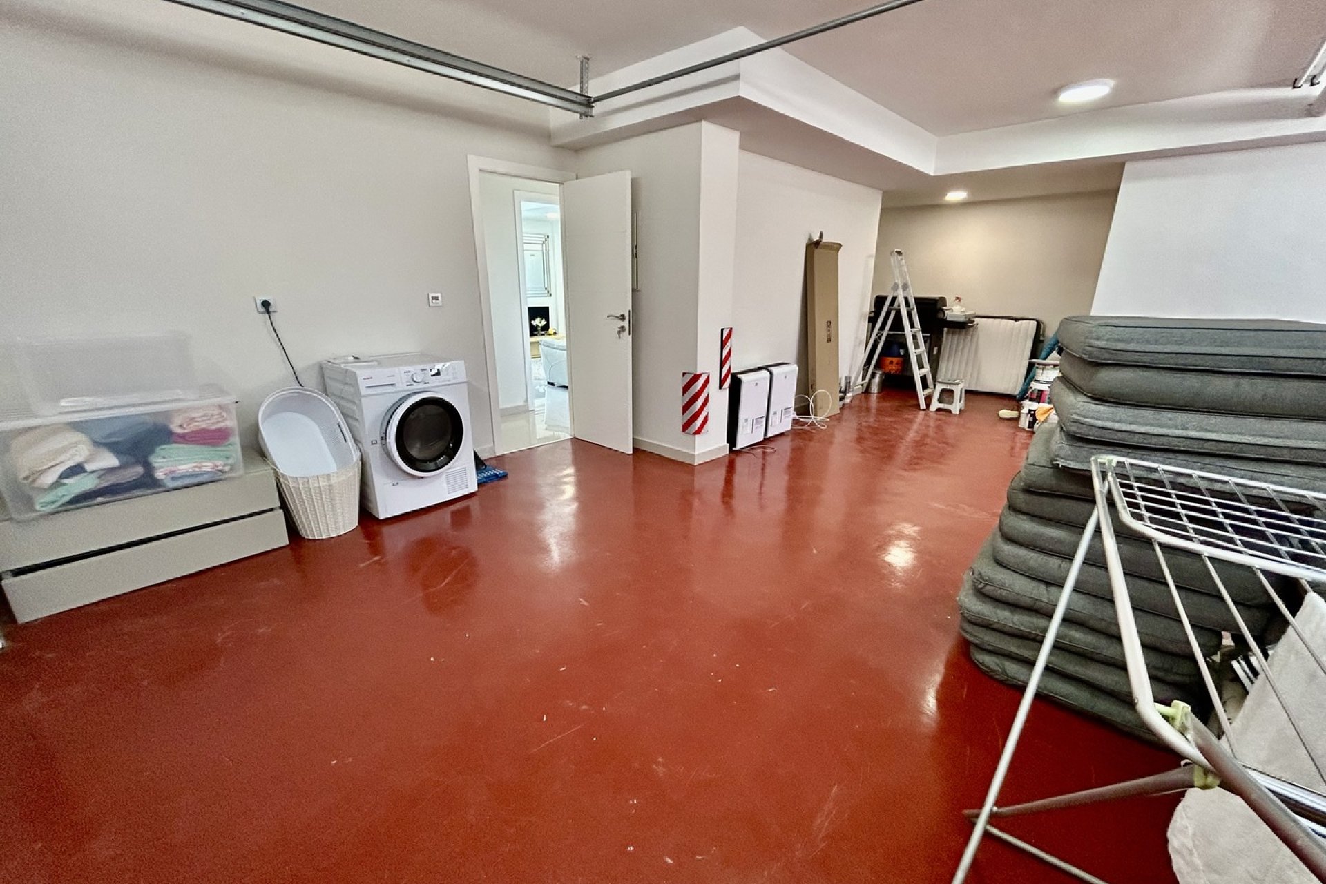 Resale - Villa -
Villamartin - Costa Blanca