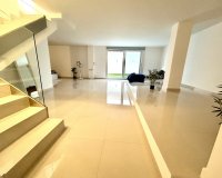 Resale - Villa -
Villamartin - Costa Blanca
