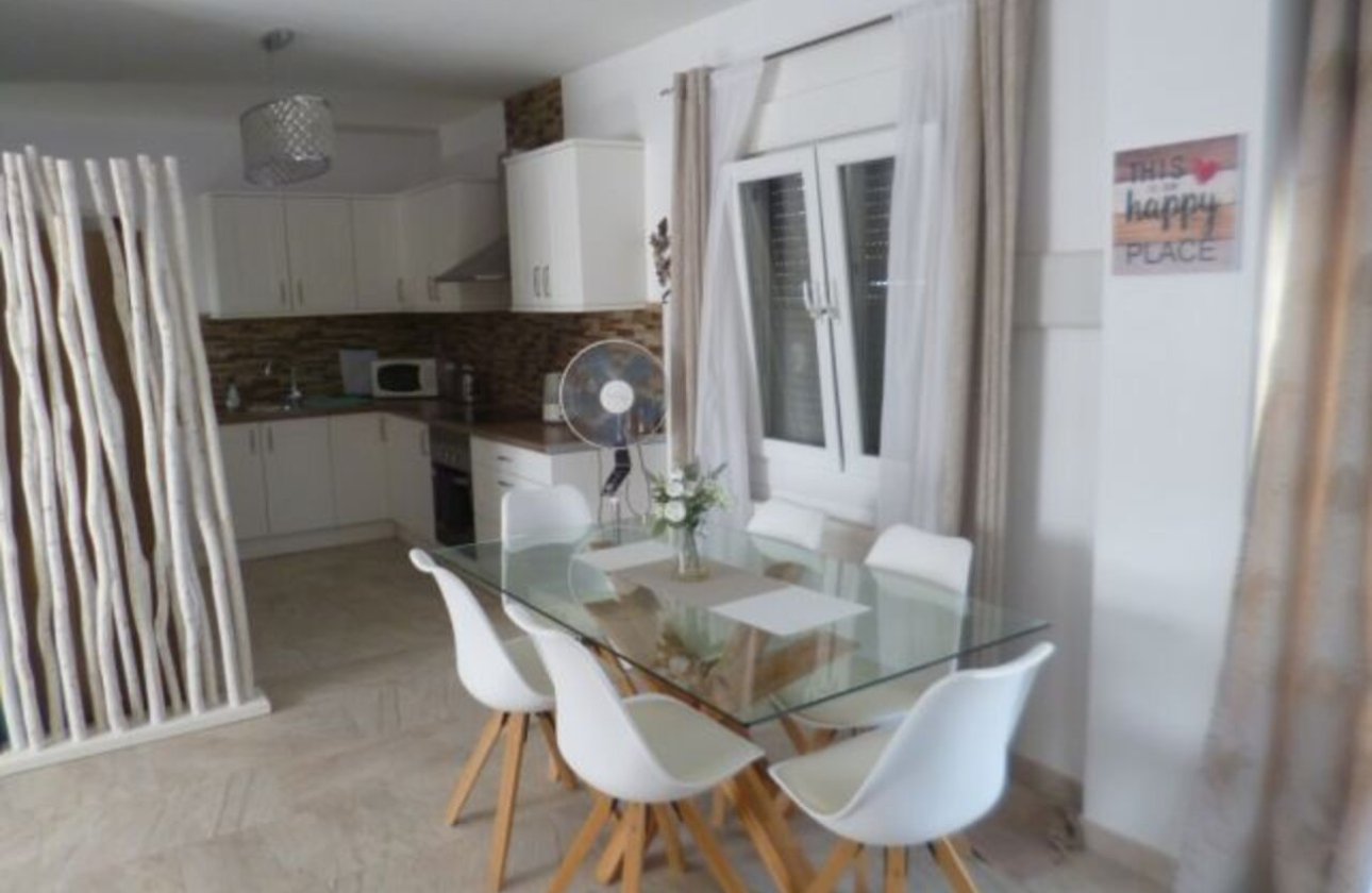 Resale - Villa -
Villamartin - Costa Blanca