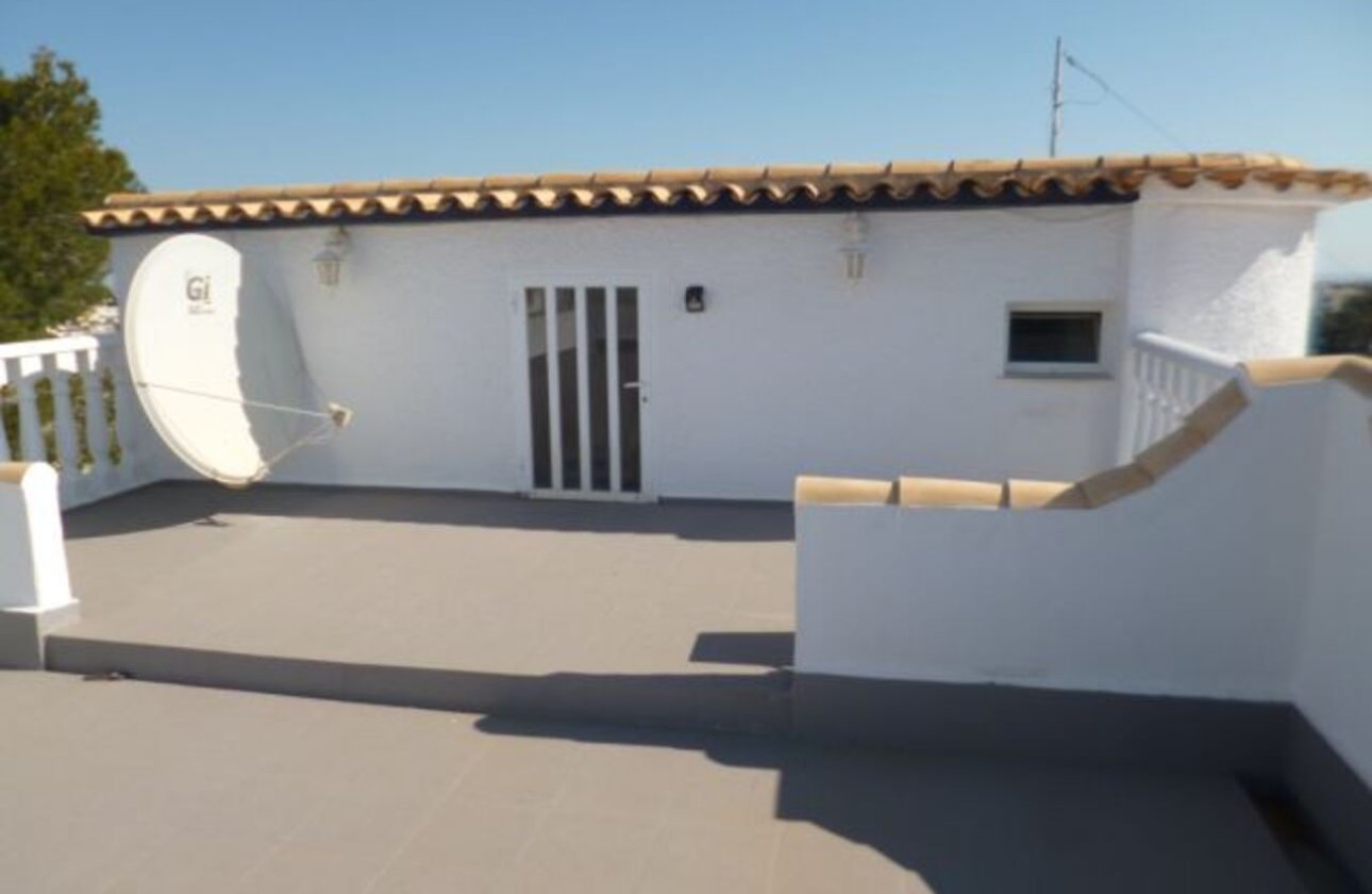 Resale - Villa -
Villamartin - Costa Blanca