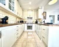 Resale - Villa -
Villamartin - Costa Blanca