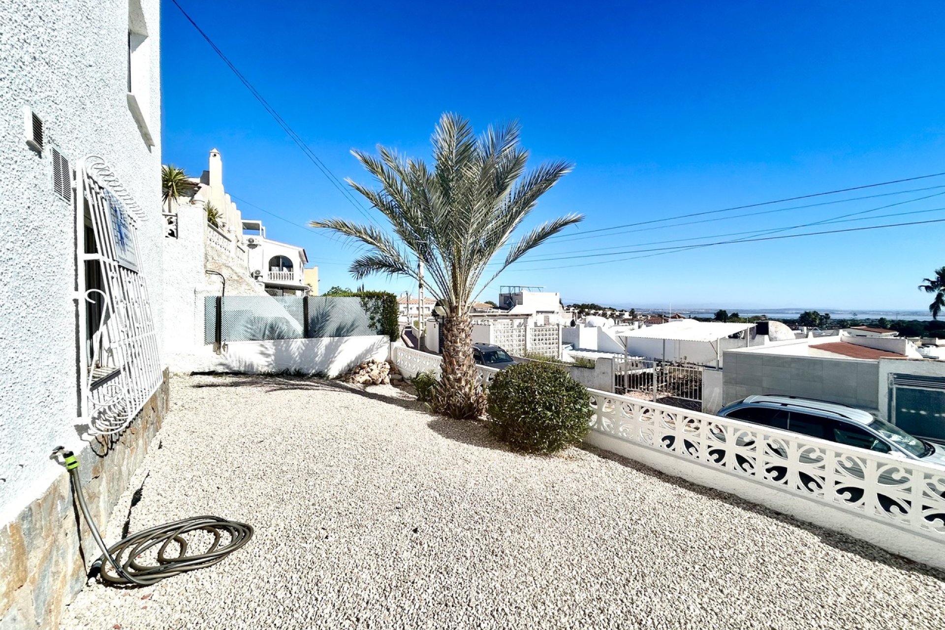 Resale - Villa -
Villamartin - Costa Blanca