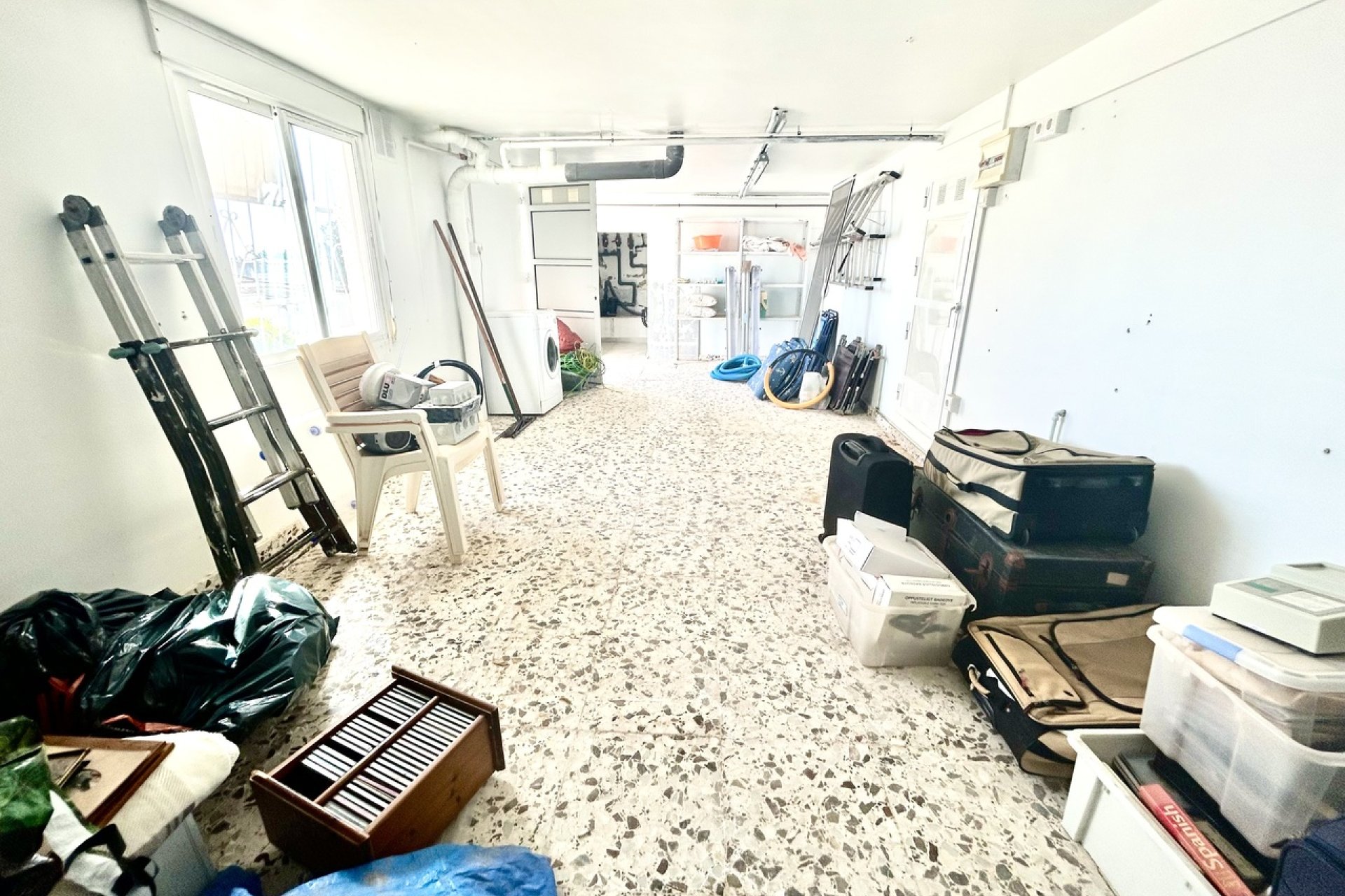 Resale - Villa -
Villamartin - Costa Blanca