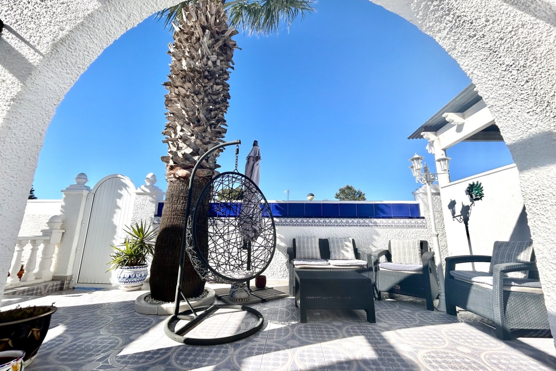 Resale - Villa -
Villamartin - Costa Blanca