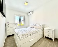Resale - Villa -
Villamartin - Costa Blanca