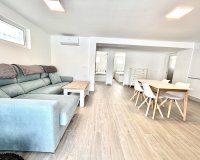 Resale - Villa -
Villamartin - Costa Blanca