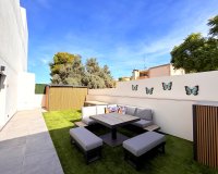 Resale - Villa -
Villamartin - Costa Blanca