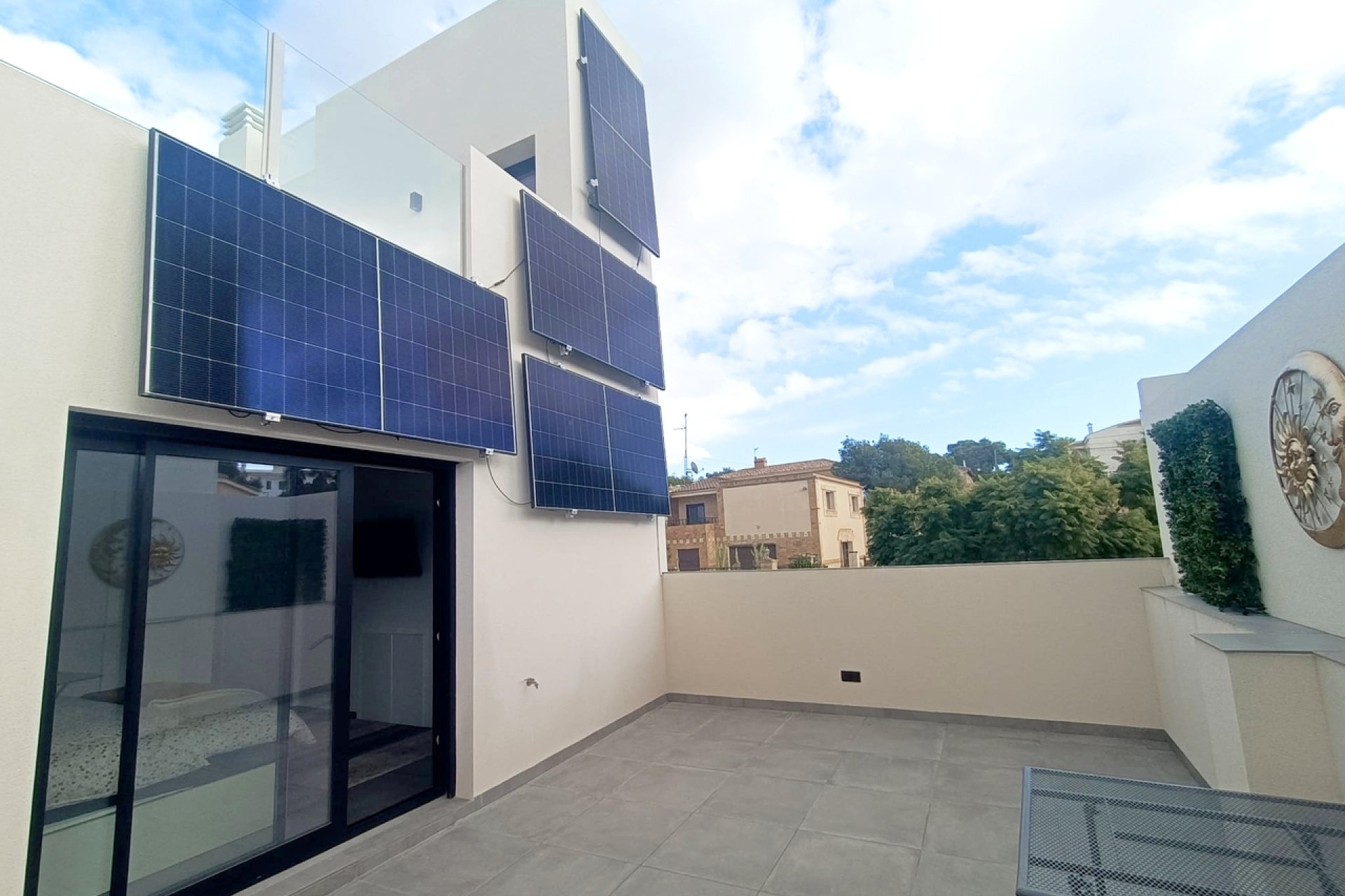 Resale - Villa -
Villamartin - Costa Blanca