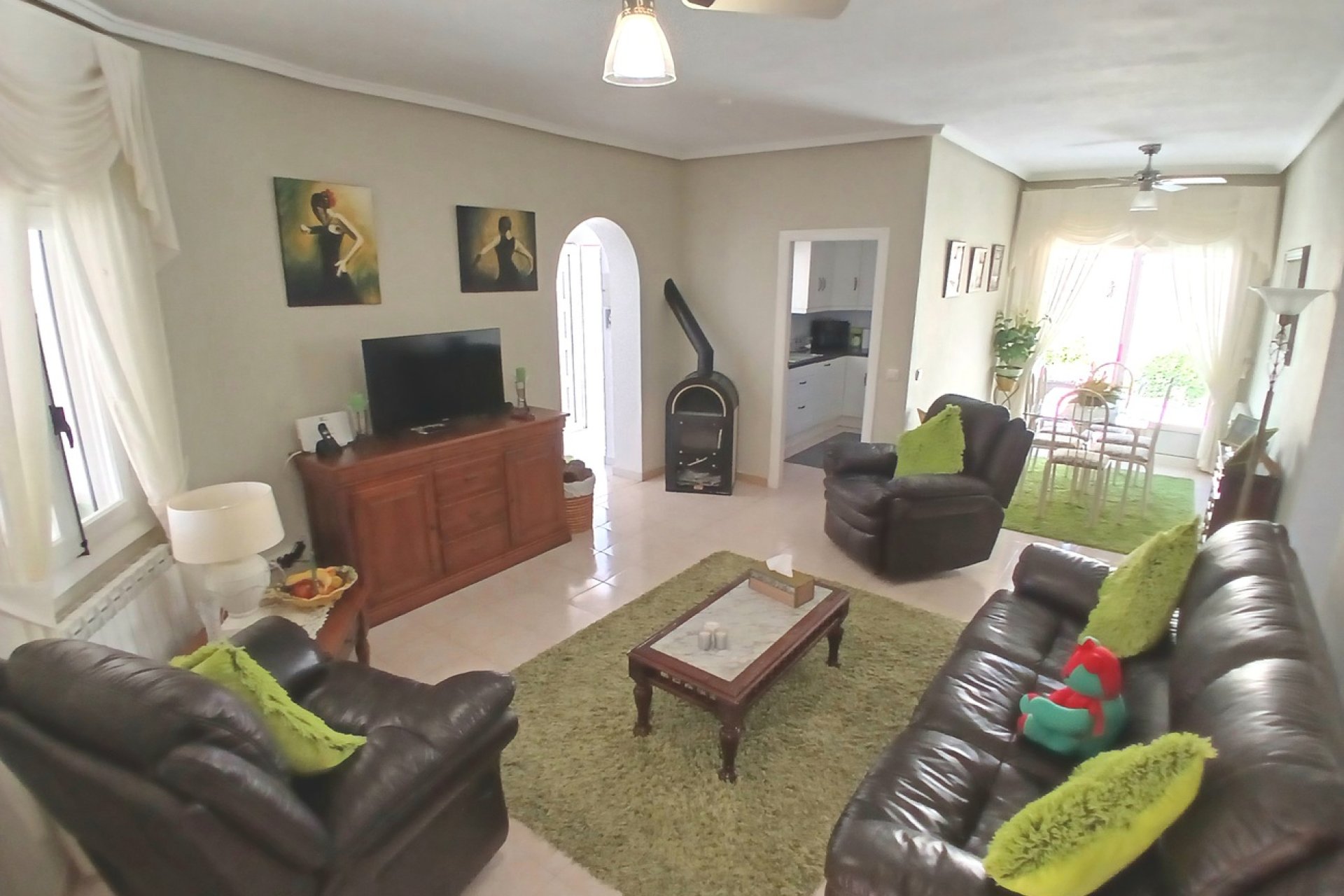 Resale - Villa -
Villamartin - Costa Blanca