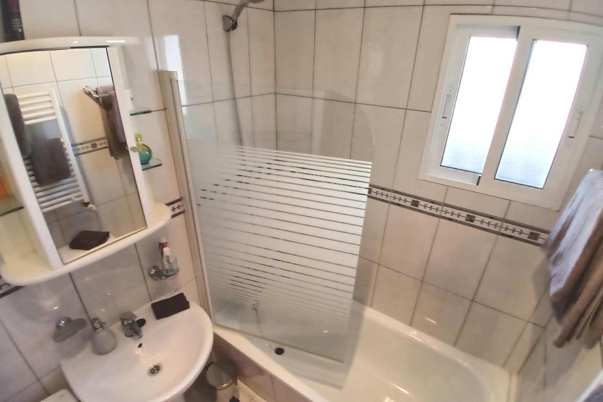 Resale - Villa -
Villamartin - Costa Blanca