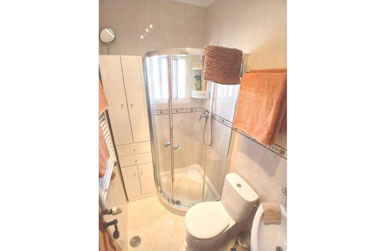 Resale - Villa -
Villamartin - Costa Blanca