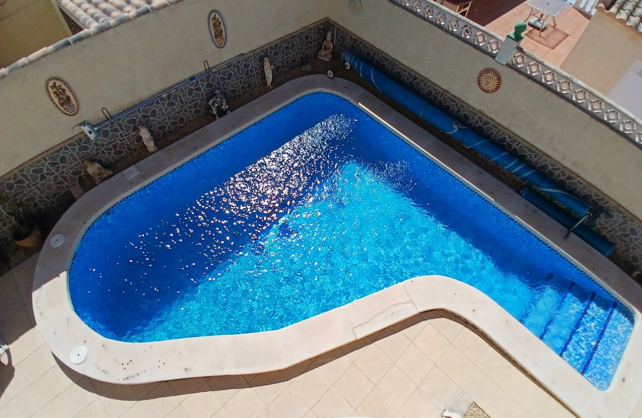 Resale - Villa -
Villamartin - Costa Blanca