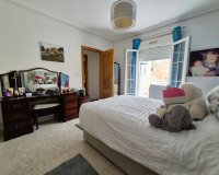Resale - Villa -
Villamartin - Costa Blanca