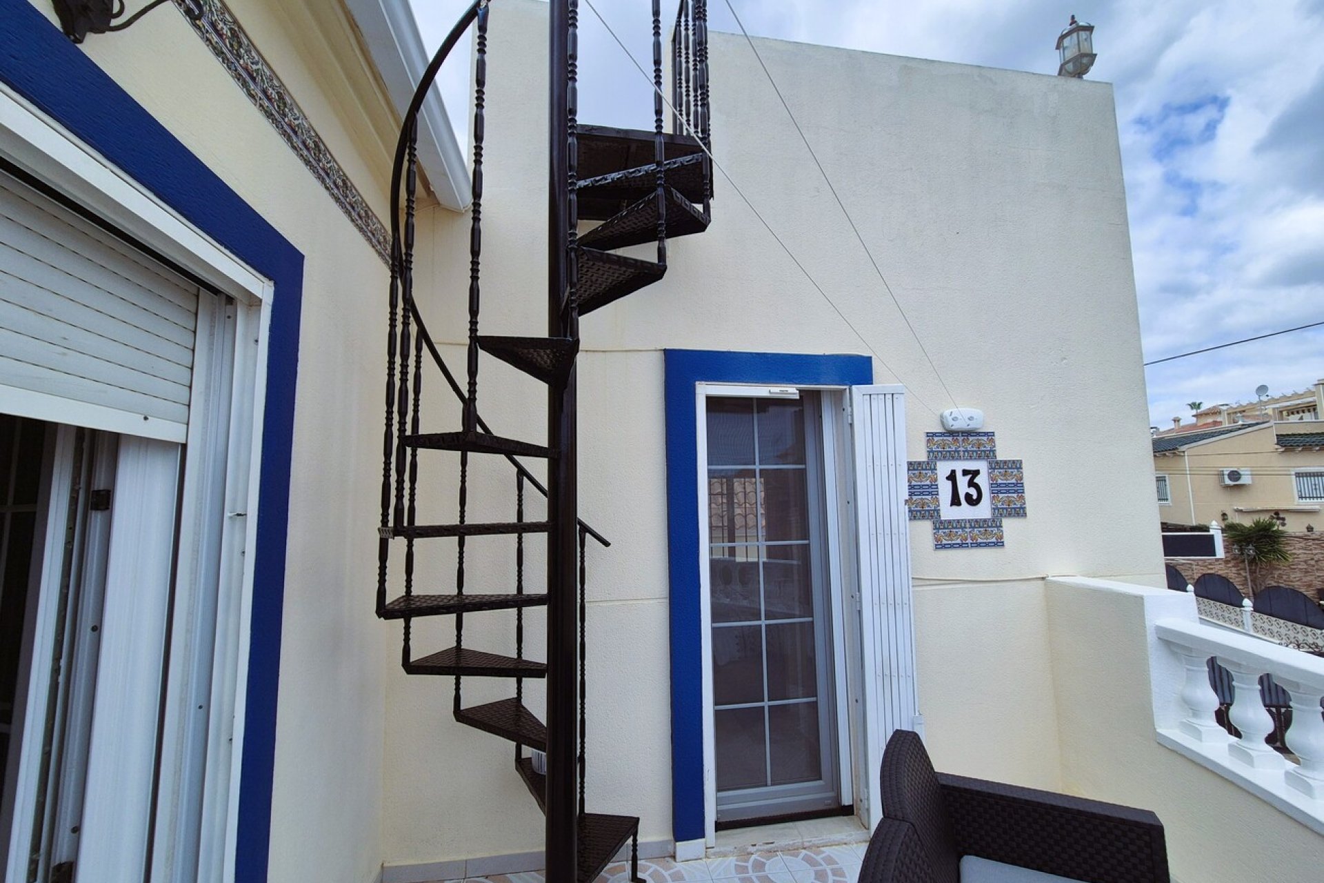 Resale - Villa -
Villamartin - Costa Blanca
