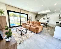 Resale - Villa -
Villamartin - Costa Blanca