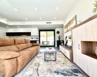 Resale - Villa -
Villamartin - Costa Blanca