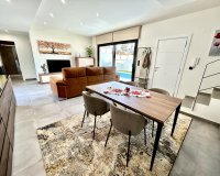 Resale - Villa -
Villamartin - Costa Blanca