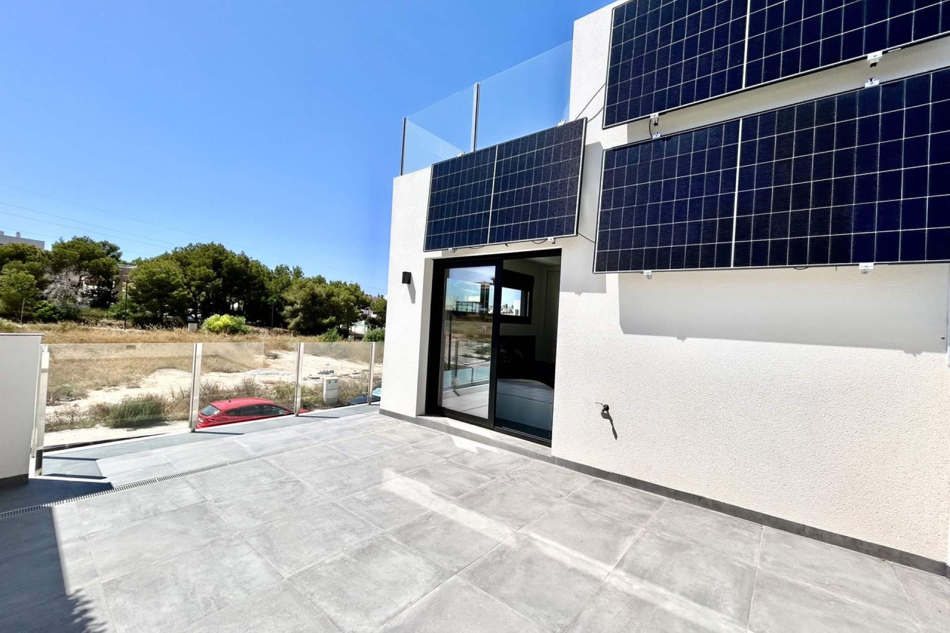 Resale - Villa -
Villamartin - Costa Blanca