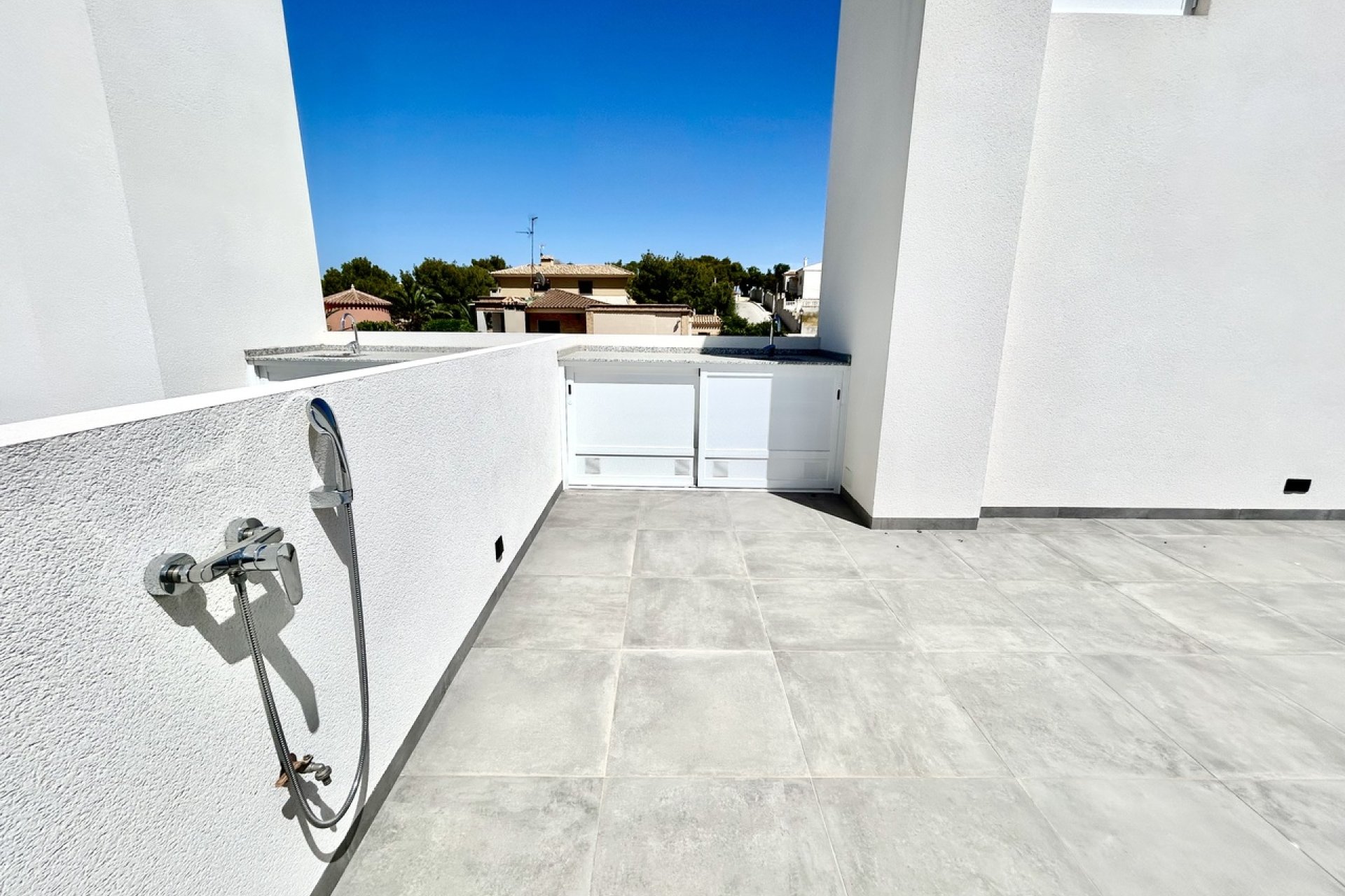 Resale - Villa -
Villamartin - Costa Blanca