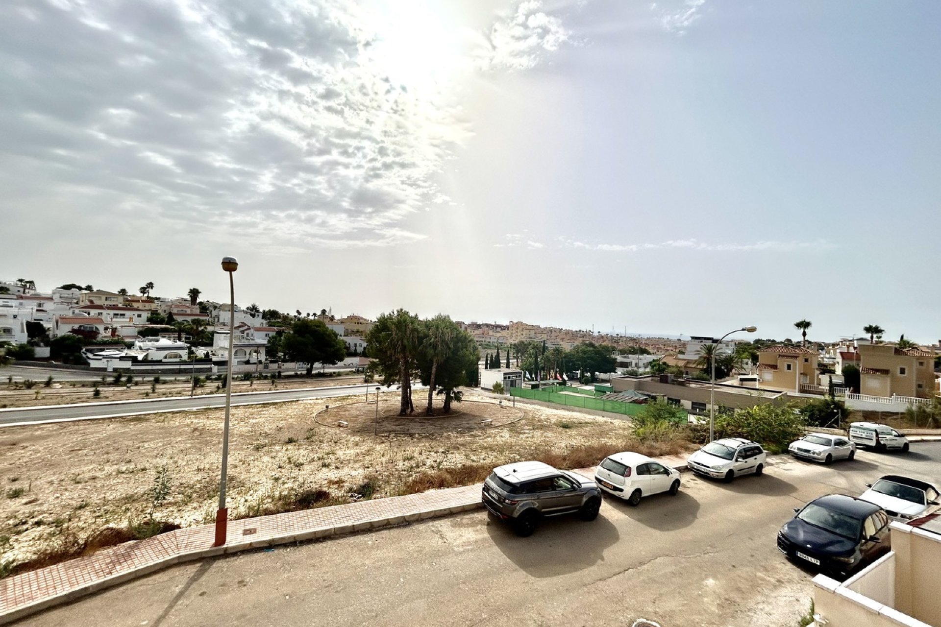 Resale - Villa -
Villamartin - Costa Blanca