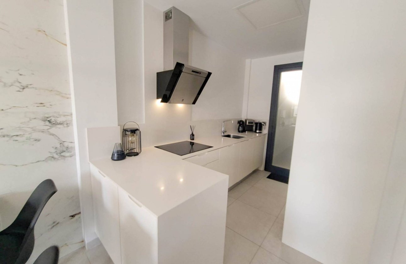 Resale - Villa -
Villamartin - Costa Blanca