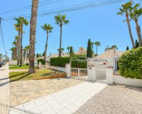 Resale - Villa -
Villamartin - Costa Blanca