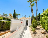 Resale - Villa -
Villamartin - Costa Blanca