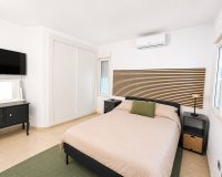 Resale - Villa -
Villamartin - Costa Blanca
