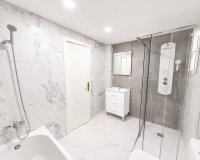 Resale - Villa -
Villamartin - Costa Blanca