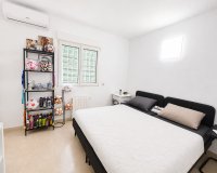 Resale - Villa -
Villamartin - Costa Blanca