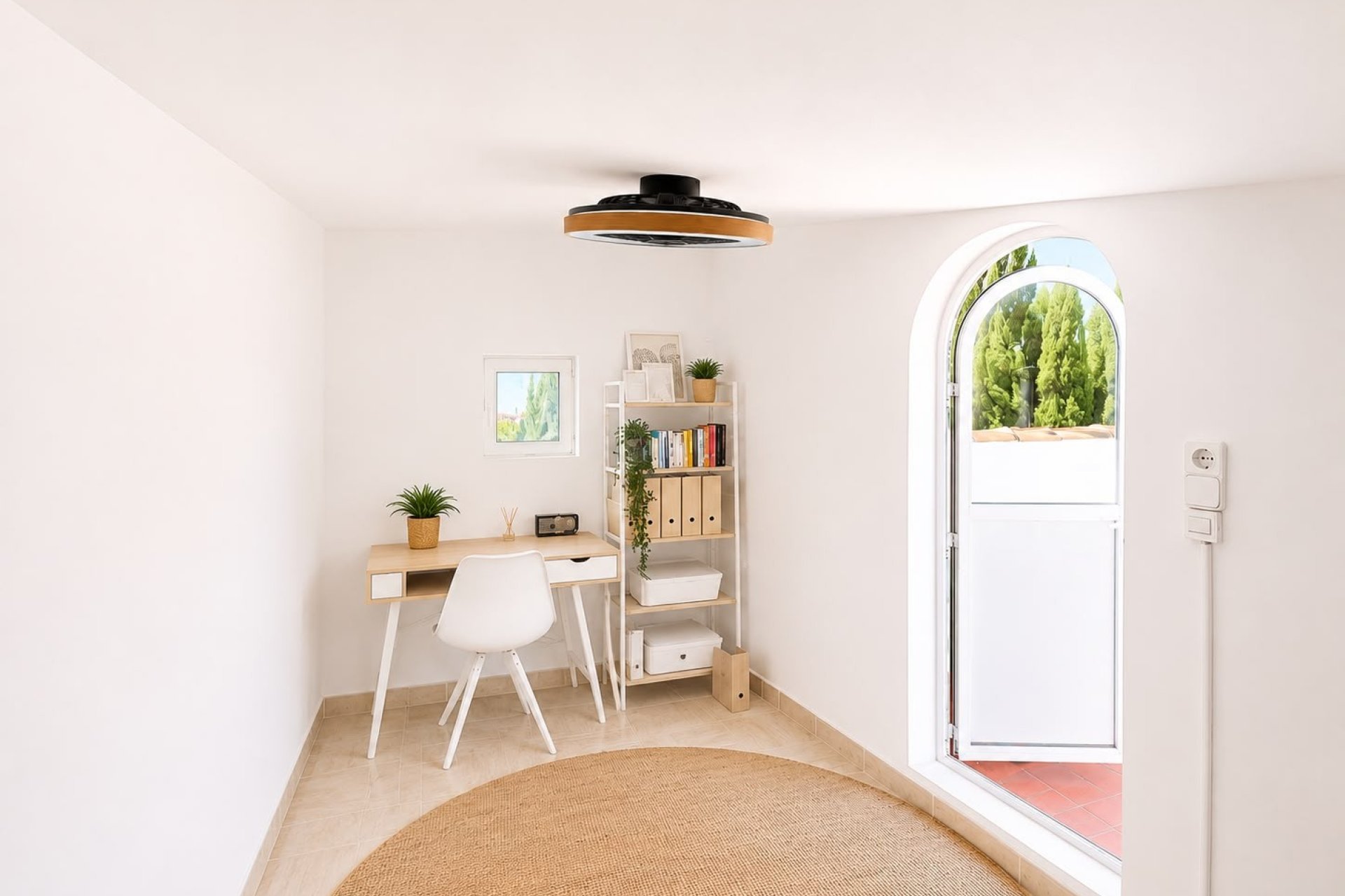 Resale - Villa -
Villamartin - Costa Blanca