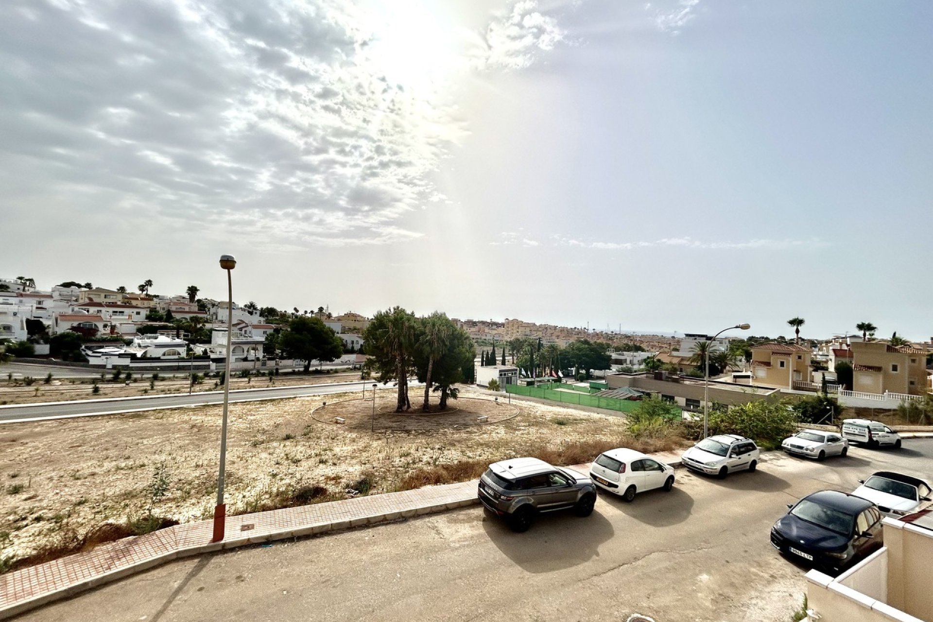 Resale - Villa -
Villamartin - Costa Blanca