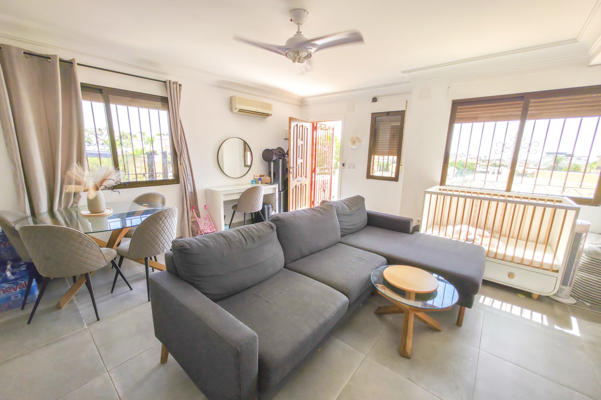 Resale - Villa -
Villamartin - Costa Blanca