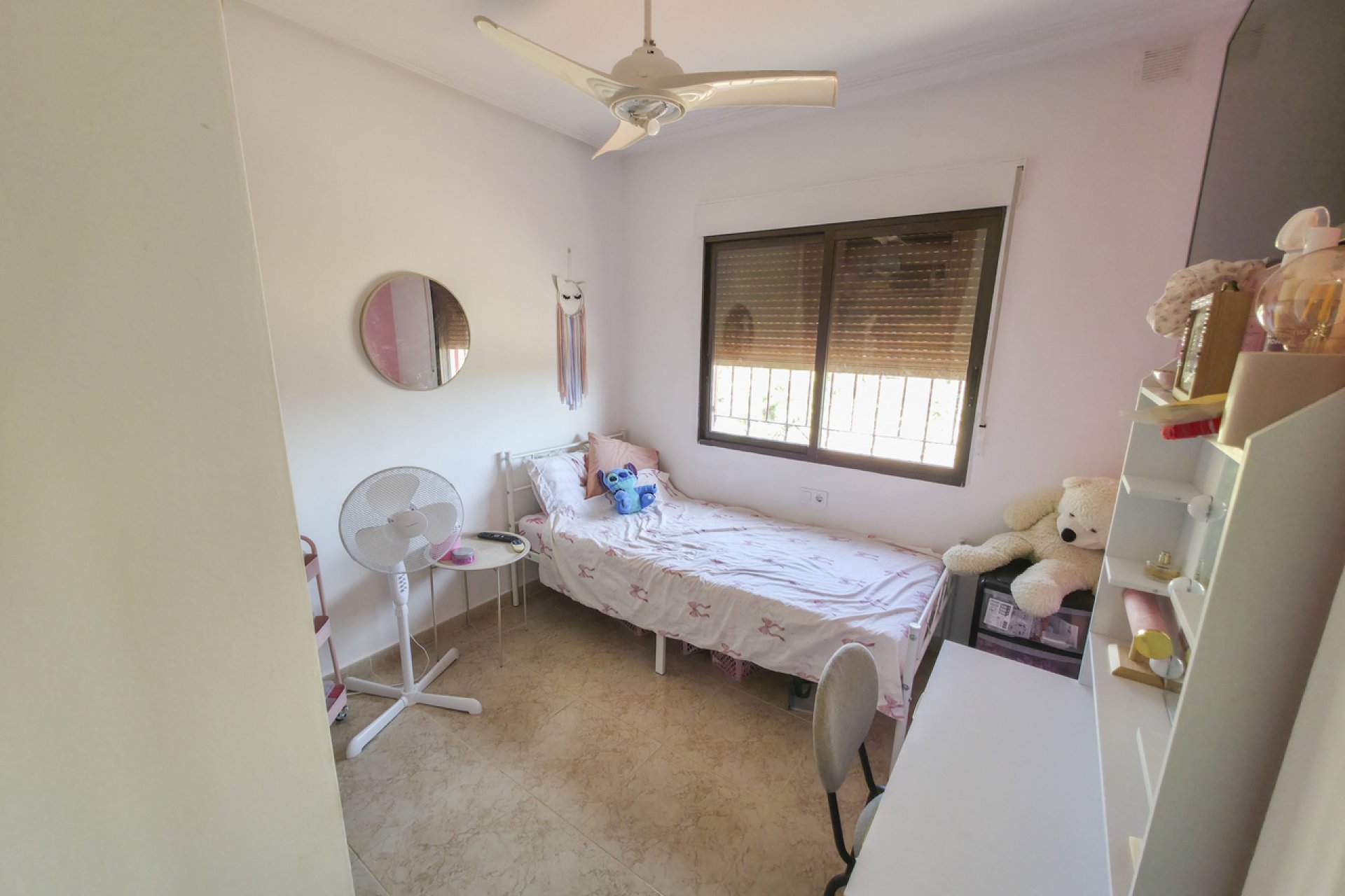 Resale - Villa -
Villamartin - Costa Blanca