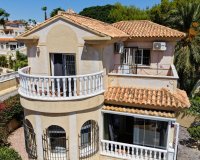 Resale - Villa -
Villamartin - Costa Blanca