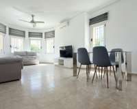 Resale - Villa -
Villamartin - Costa Blanca