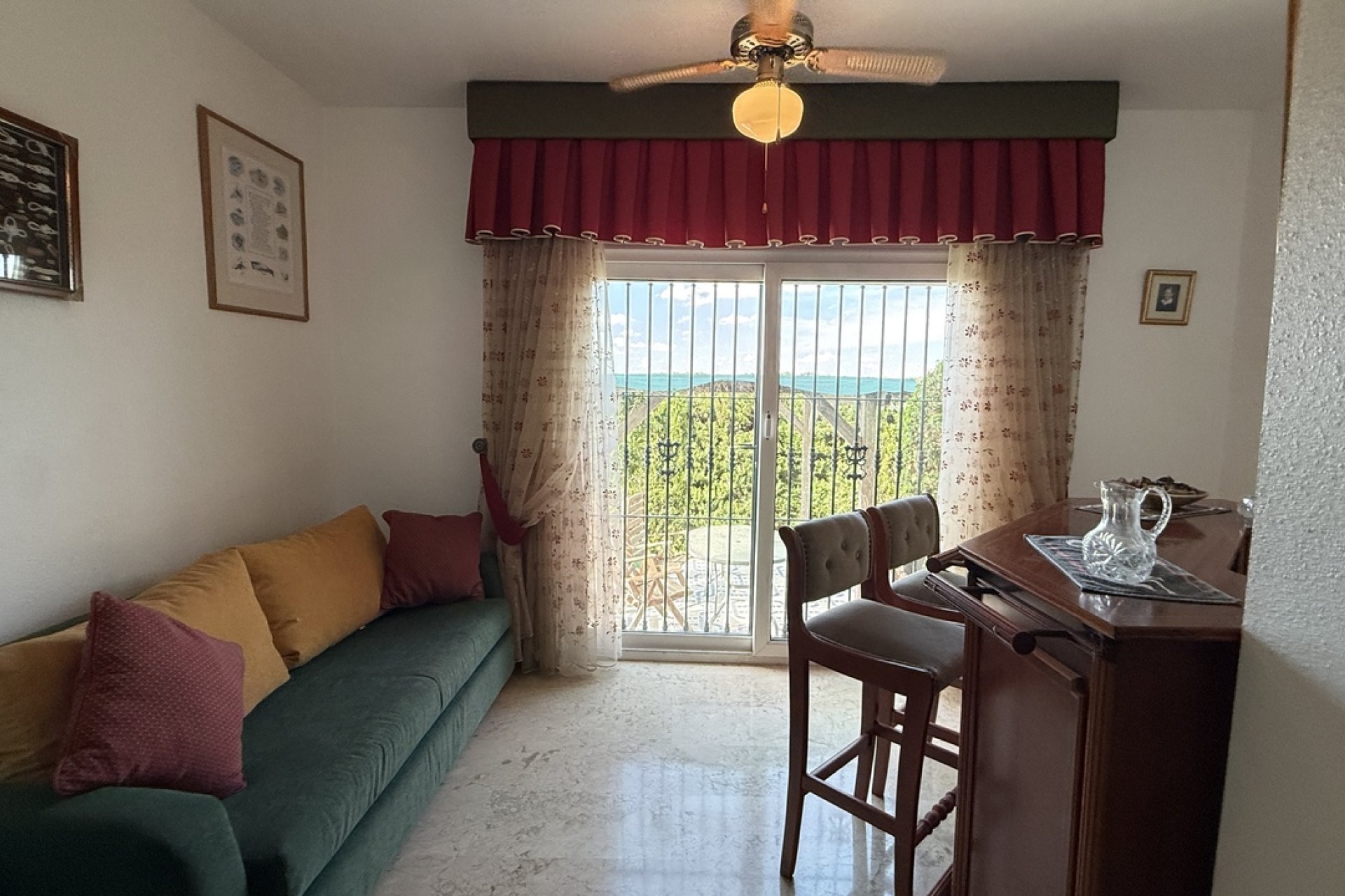 Resale - Villa -
Villamartin - Costa Blanca