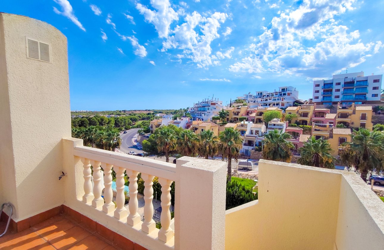 Resale - Villa -
Villamartin - Costa Blanca