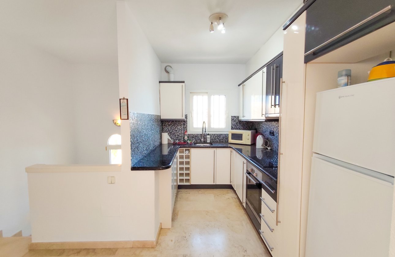 Resale - Villa -
Villamartin - Costa Blanca