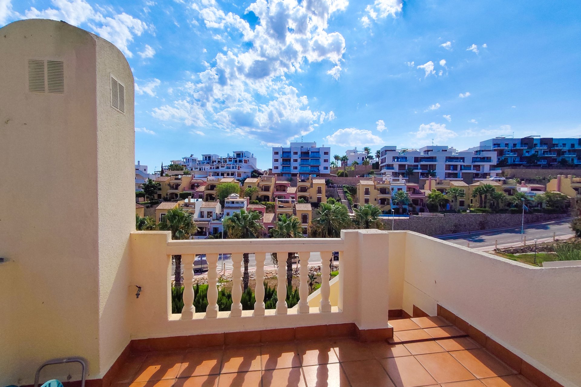 Resale - Villa -
Villamartin - Costa Blanca