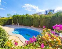Resale - Villa -
Villamartin - Costa Blanca