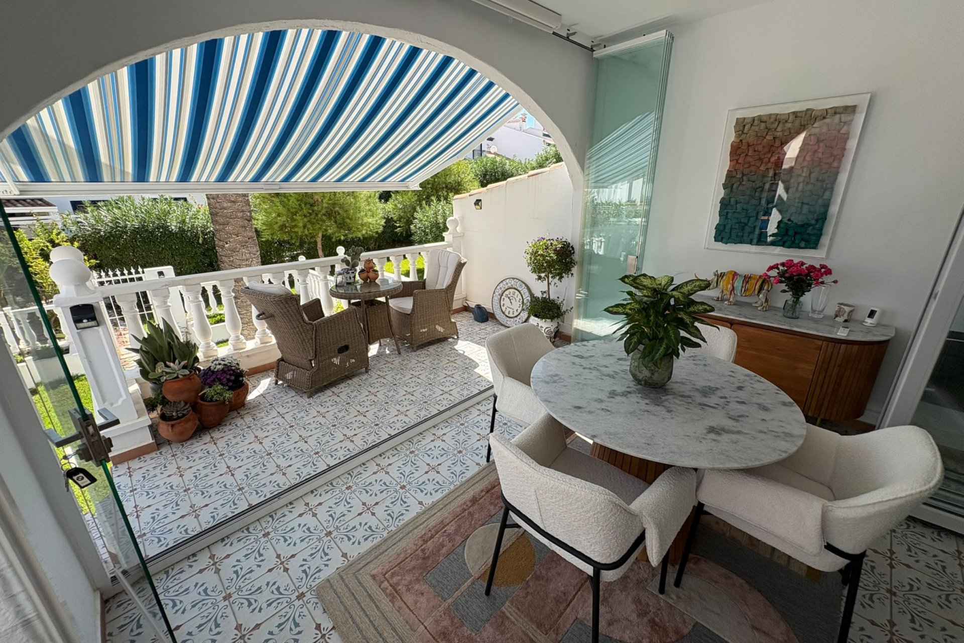Resale - Villa -
Villamartin - Costa Blanca