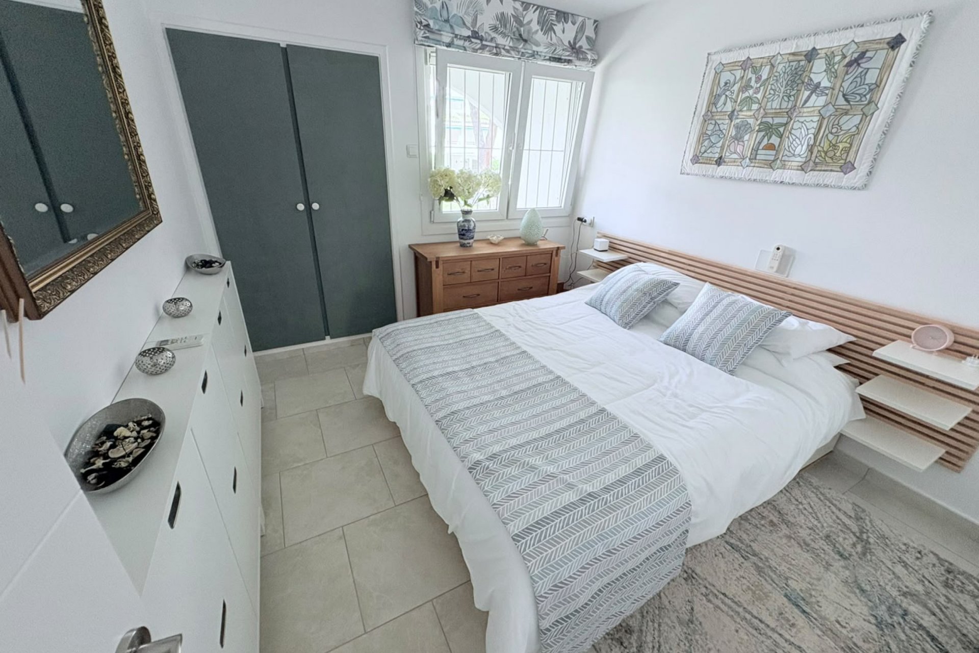 Resale - Villa -
Villamartin - Costa Blanca