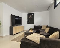 Resale - Villa -
Villamartin - Costa Blanca